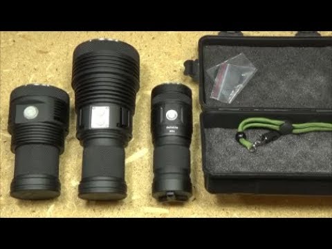 Haikelite MT01 Trekker Flashlight Review, 2500LM Compact Flooder Video