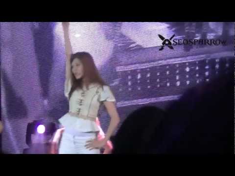 [Fancam][121125] SNSD  The Boy - SMTown live in Bangkok