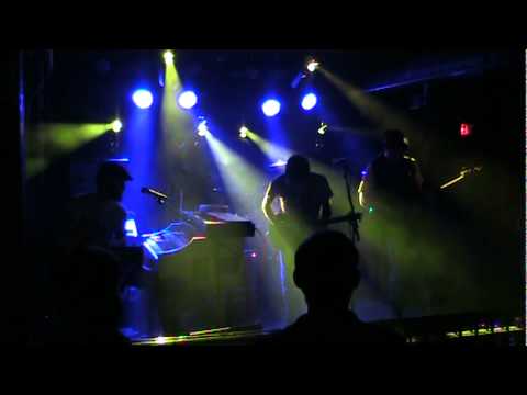 dopapod - "Battletoads/NuggyJawson" live (Pro Audio)