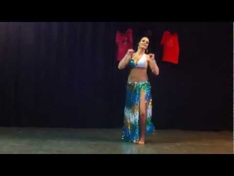 Orientalisk dans / Magdans / Bellydance på tjejmässan i Malmö 2013 www.magdansos.com