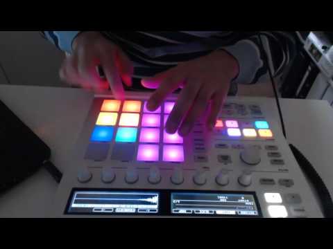 Huxley ft. S-Man - Callin / Live on Maschine MK2 [Preview]