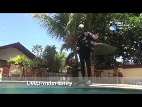 2014 PADI Divemaster Skills - Deep Water Entry