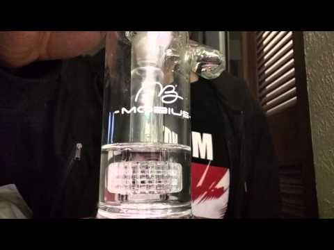 Arizer Air vaporizer through Mobius bubbler