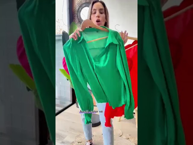 Vídeo relacionado con Sourbh Batik seda de poliéster estampado sari con blusa pieza - verde - Talla única