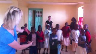 preview picture of video 'B.O.C. Children's Centre Dance Class with African Impact Volunteers'