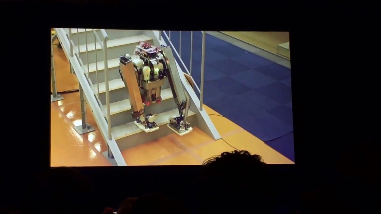 10 роботов, которые прокладывают путь к созданию первого искусственного человека. «Эрика» и Geminoid D от Хироши Исигуро. Фото.