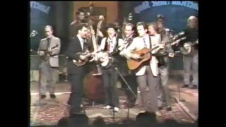 The Best Of Bluegrass - Roll in My Sweet Baby&#39;s Arms 1991