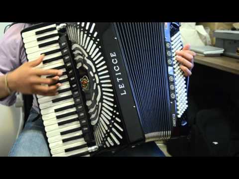 Video Aula Acordeon--Uma vaneira pros bigode.