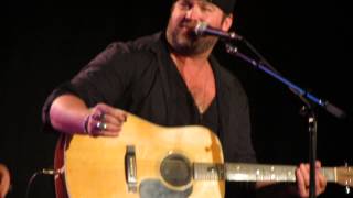 &quot;Donkey&#39;&#39; with Lee Brice and Jerrod Niemann