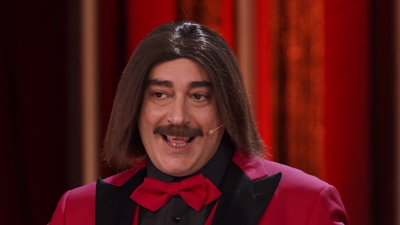 Pino e gli anticorpi: "Che fa un radioamatore?" - "L’amore con la DJ!" ​| Only Fun Comico Show