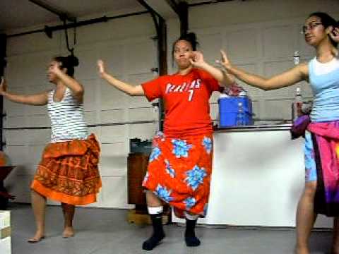 lydia/cinta/tammy- practice o le taualuga