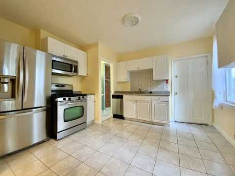 7 Bartlett Ave #1 Arlington, MA 02476 - Townhouse - Real Estate - For Rent