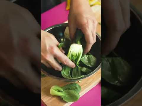 Bok Choy has to be one of the most beautiful vegetables 🤩 #ramen #vegetables