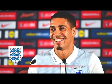 Chris Smalling on his fitness & stuffed toy lion | FATV News