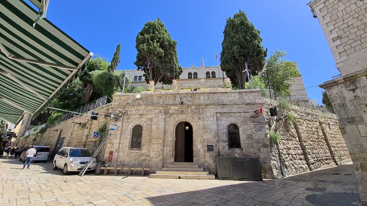 The Old City of Jerusalem - Fascinating north to south journey includes explanations on the way