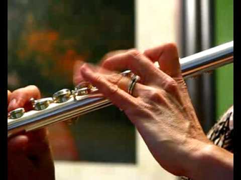 Yamaha 581 (684) Flute w/ Gold Used Flute- Video Sample - Response Test