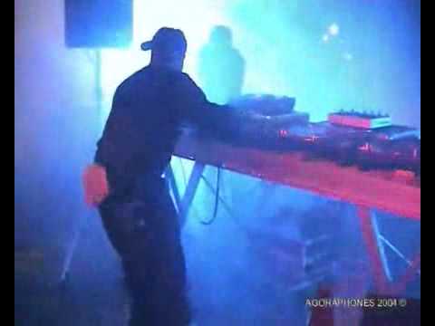 Smart Dog aka DJ CHrIs Dee @ Agoraphones, Ferques 2004