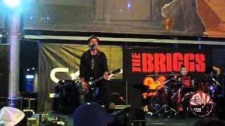 The Briggs - Not Alone (Live)