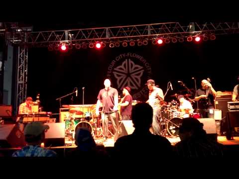 Subsoil - 'Slow Down' Live @ Blue Cross Arena, Rochester, NY 6-6-13