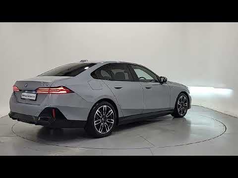 BMW 5-Series 530e M Sport Saloon - Image 2