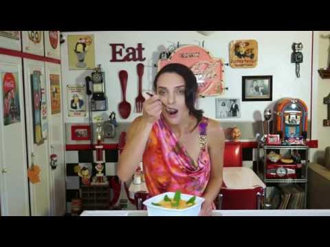 HNGN's Daniela Ameruoso Demonstrates How to Make Cantaloupe Soup