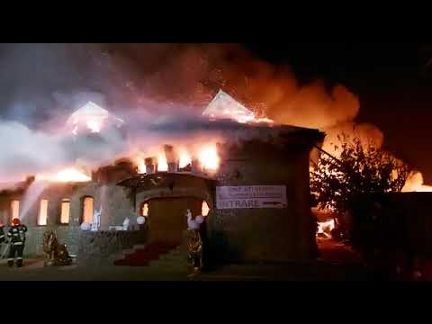 Incendiu de amploare la Hanul Vânătorului, Galaţi - 26 noiembrie 2022