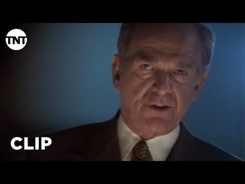 The West Wing: Chaos at the Convention [CLIP] | TNT