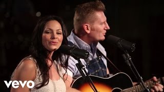 Joey+Rory - Turning To The Light (Live)