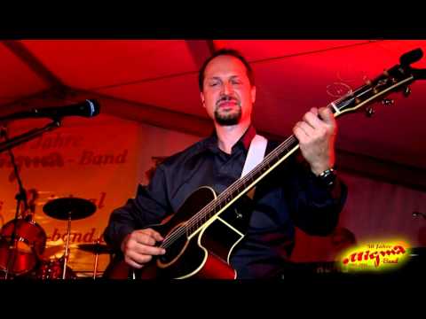 Kay Schoening -Dust in the wind