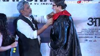 Amitabh Bachchan, Saif Ali Khan, Deepika Padukone & cast of Aarakshan have some fun!