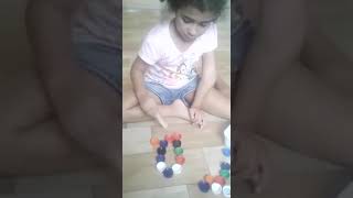 Trabalhando a motricidade fina com a mamãe