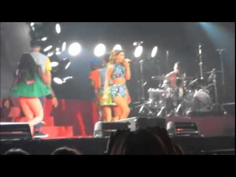 Tal Live Lyon 09/11/14 Danse/Skyfall/Le Sens De La Vie