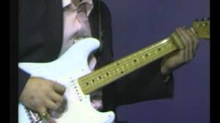 Mick Taylor & Arlen Roth talking slide guitar part 2