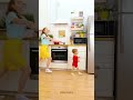 Solo Chef Trucos De Mamá Para Cocinar Con Un Pequeño Catador Cocina Cocinando