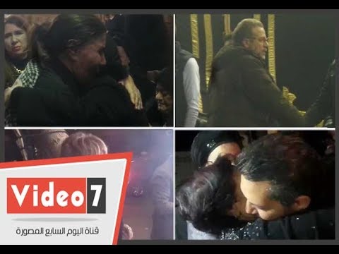 شريف منير ودنيا سمير ورجاء حسين وكمال أبو ريه فى عزاء والد صابرين