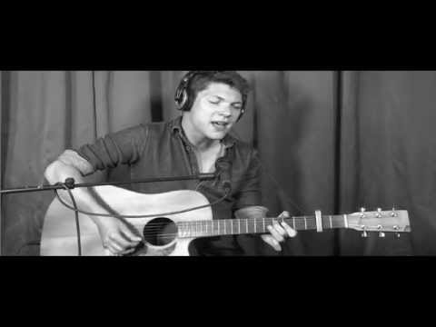 Youri Lentjes,  te gast bij Radio Voorne