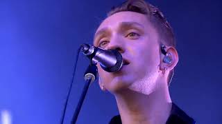 The xx - Islands (Live at Glastonbury 2017)