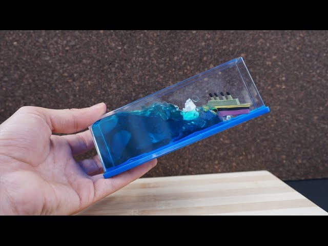 سفينة التايتنك في زجاجة ! | titanic cruise fluid