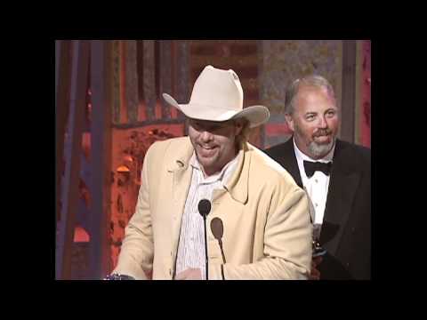 Toby Keith Wins Album Of The Year For "How Do You Like Me Now" - ACM Awards 2001