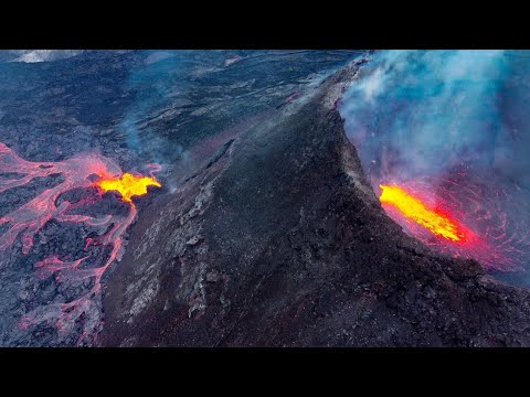 VOLCANO ERUPTION ANOMALY! MULTIPLE VENTS UNDER LAVA LAKE! DOUBLE SIDED VENT AT THE MAIN CRATER! 4K