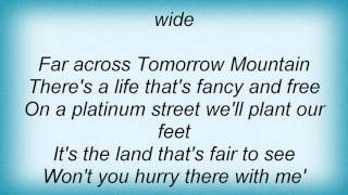 Lena Horne - Tomorrow Mountain Lyrics