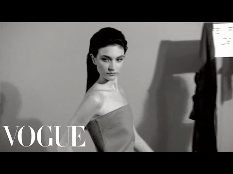 MaxMara Ready to Wear Fall 2011 Vogue Fashion Week Runway Show