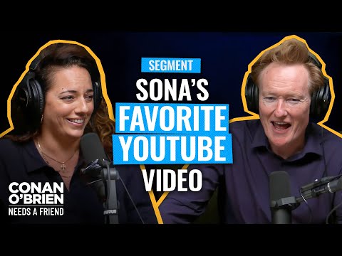 蘇娜看到北極熊吉祥物摔倒在冰上笑個不停 | 柯南-奧布萊恩需要一個朋友 (Sona Can’t Stop Laughing At A Polar Bear Mascot Falling On Ice | Conan O'Brien Needs A Friend)