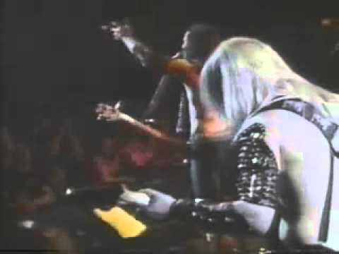 Stand Up - Venom