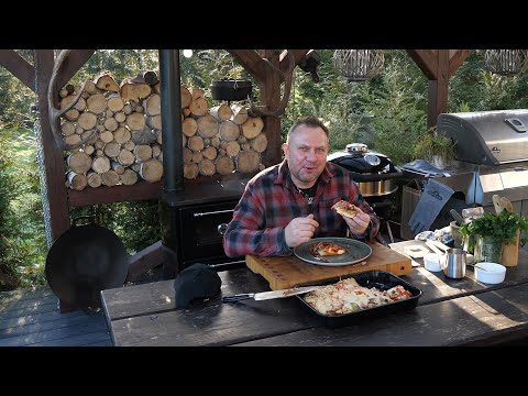 Pizza po polsku rodem z PRL-u z ogromną ilością ketchupu ! / Oddaszfartucha