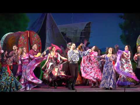 "Чайчори".Поют Анжела и Николай Лекаревы.