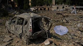 Los habitantes de Kiev se adaptan a una vida marcada por los bombardeos rusos