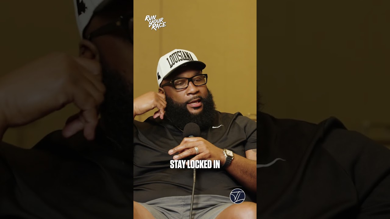 Former NFL great on his son being the NUMBER 1 prospect in basketball 🔥