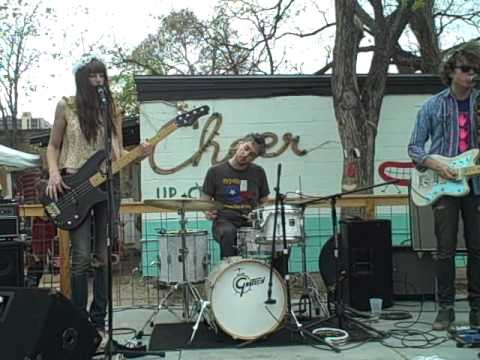 Ringo Deathstarr - Chloe - live @ SXSW, Sunday March 20, 2011