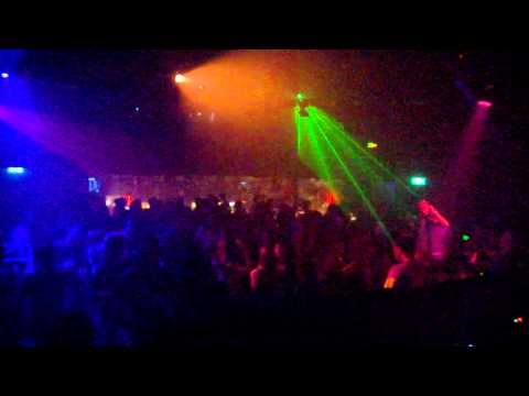 Lolla Tek plays Gianni Firmaio - Enamorado Loco (Nonyas Remix) @ WIOYM Sugar Factory 11-11-14